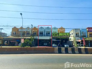 For sale 4 bedrooms townhouse in Mueang Nakhon Ratchasima, Nakhon Ratchasima