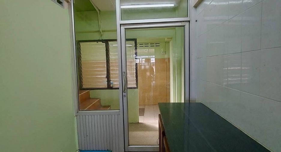 Продажа 4 спальни таунхаус в Mueang Nakhon Ratchasima, Накхон Ратчасима