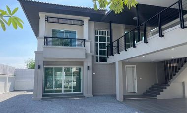 Haus zum Kauf mit 4 Zimmer in Thanyaburi, Pathum Thani