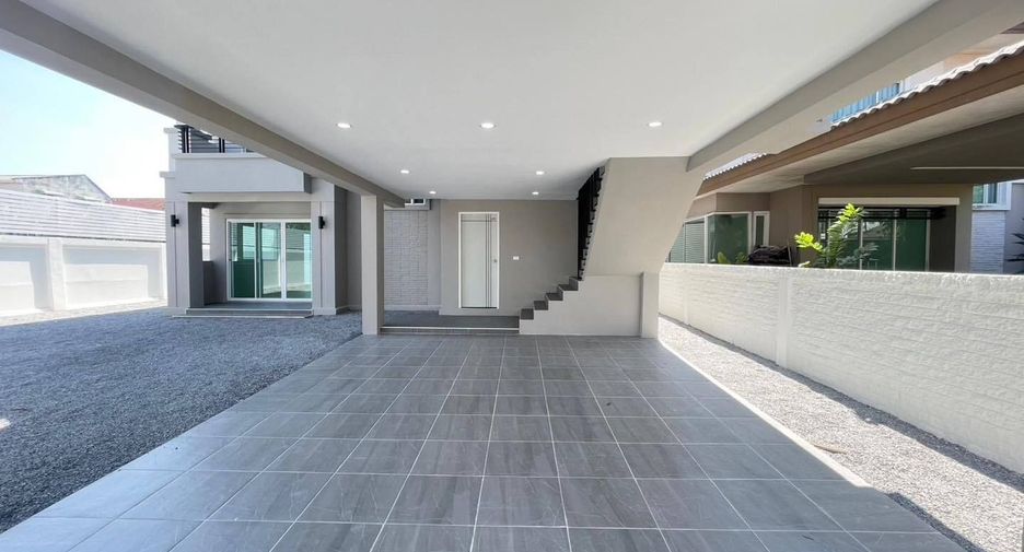 Haus zum Kauf mit 4 Zimmer in Thanyaburi, Pathum Thani