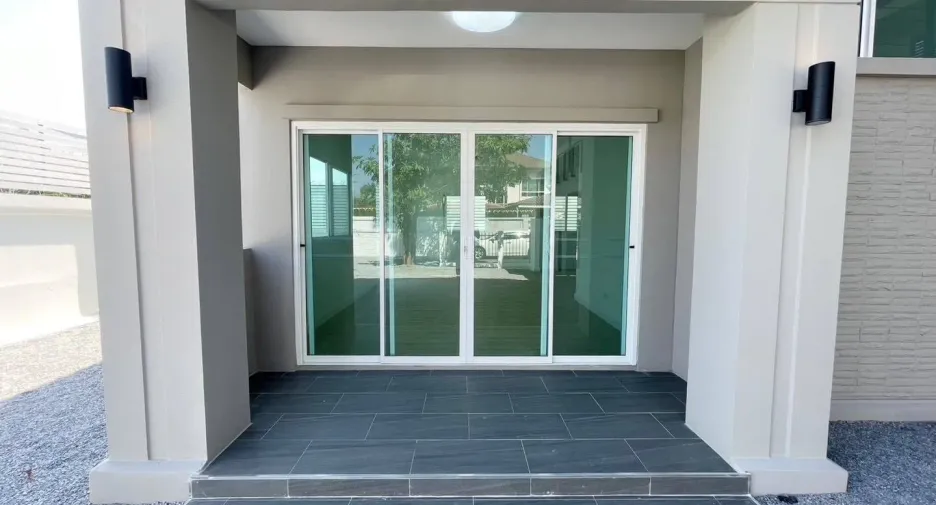For sale 4 bedrooms house in Thanyaburi, Pathum Thani