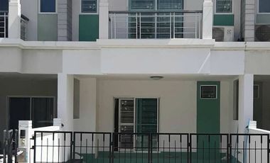 À vendre 3 chambres maison de ville à Bang Yai, Nonthaburi
