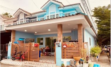 Reihenhaus zum Kauf mit 3 Zimmer in Thanyaburi, Pathum Thani
