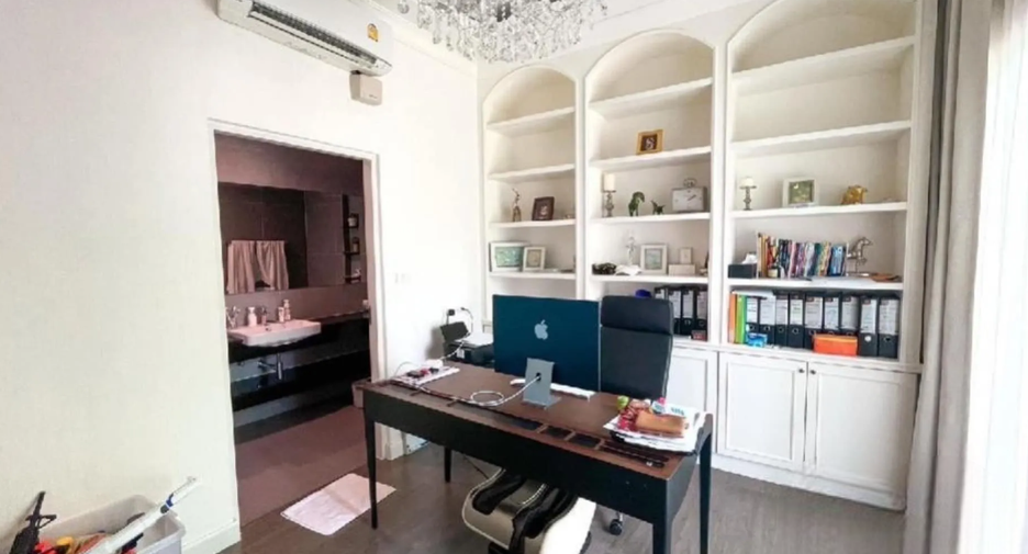 For sale 4 bedrooms house in Bang Kruai, Nonthaburi