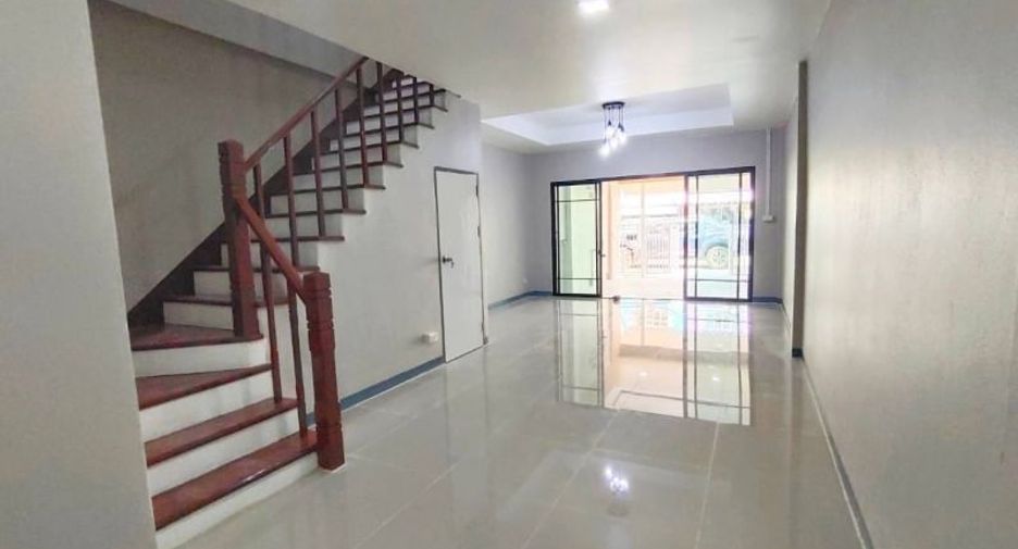 For sale 2 bedrooms townhouse in Sai Noi, Nonthaburi