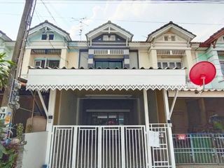 For sale 2 bedrooms townhouse in Sai Noi, Nonthaburi