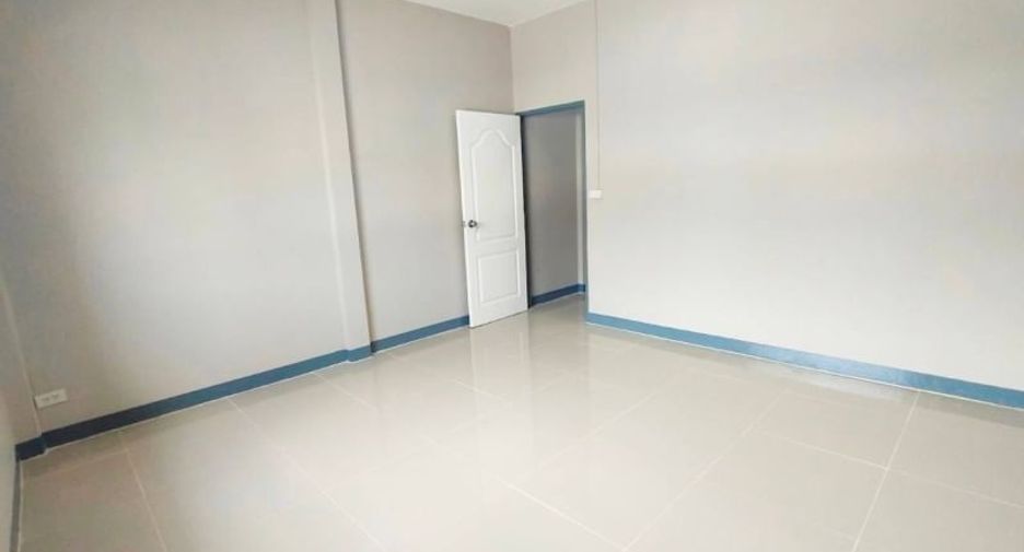 For sale 2 bedrooms townhouse in Sai Noi, Nonthaburi