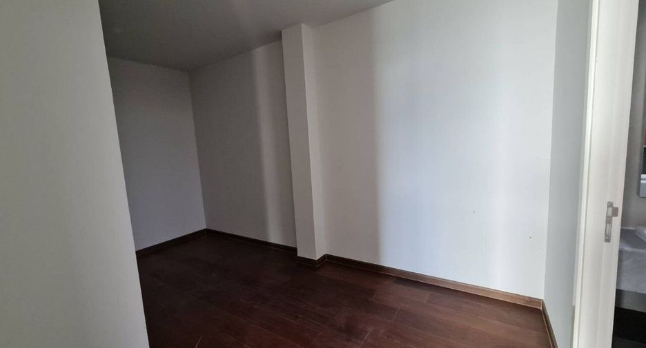 For sale 4 bedrooms house in Mueang Nonthaburi, Nonthaburi