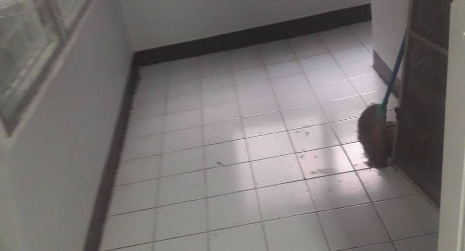 Haus zum Kauf mit 3 Zimmer in Saphan Sung, Bangkok