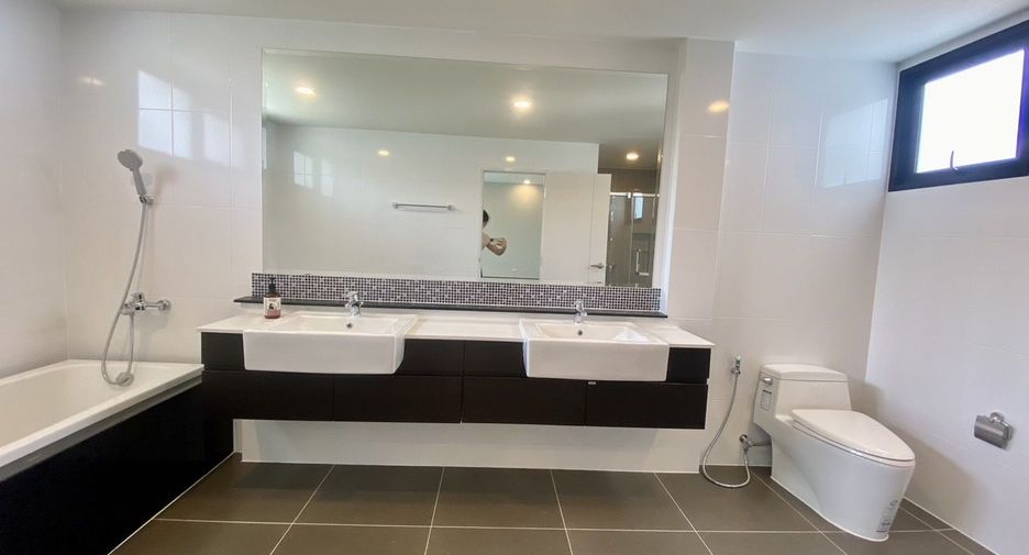 For sale 5 bedrooms house in Bang Kruai, Nonthaburi
