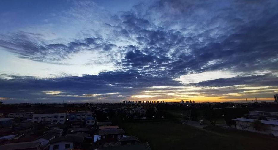 For sale 1 bed condo in Pak Kret, Nonthaburi