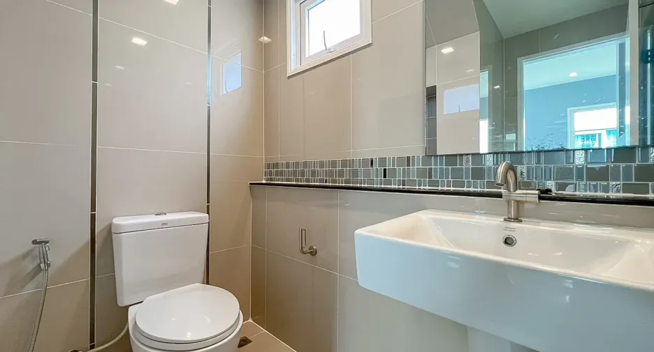 For sale 3 bedrooms house in Mueang Pathum Thani, Pathum Thani