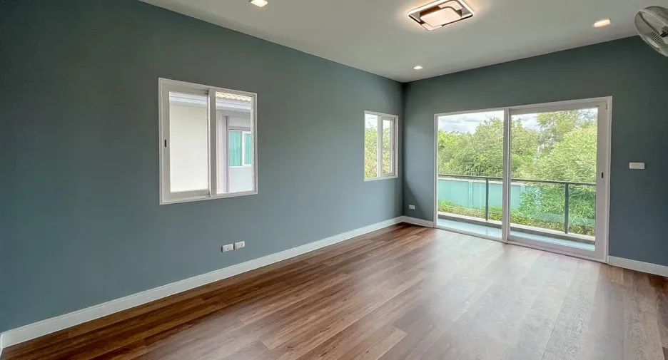 For sale 3 bedrooms house in Mueang Pathum Thani, Pathum Thani