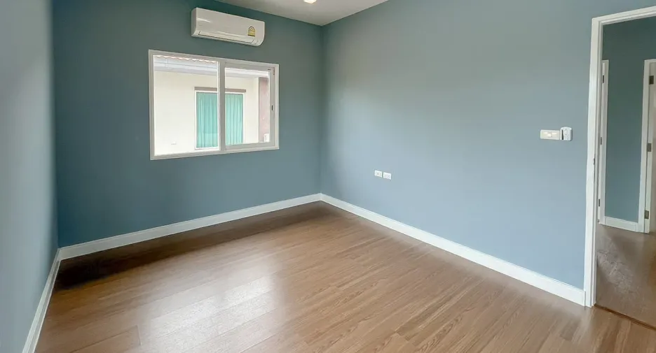For sale 3 bedrooms house in Mueang Pathum Thani, Pathum Thani