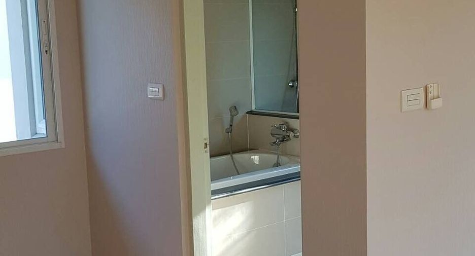 Casa en venta de 5 habitaciones en Mueang Nonthaburi, Nonthaburi