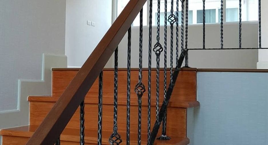 Casa en venta de 5 habitaciones en Mueang Nonthaburi, Nonthaburi