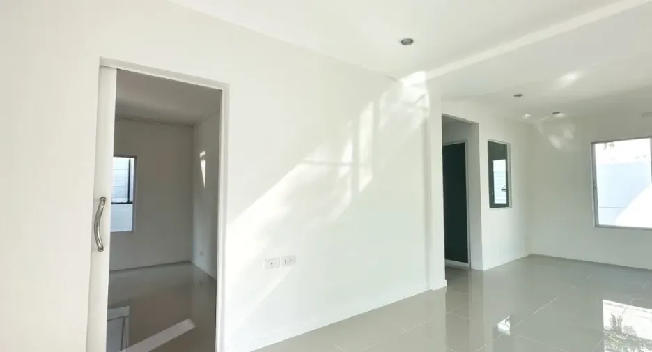Casa en venta de 3 habitaciones en Khlong Luang, Pathum Thani