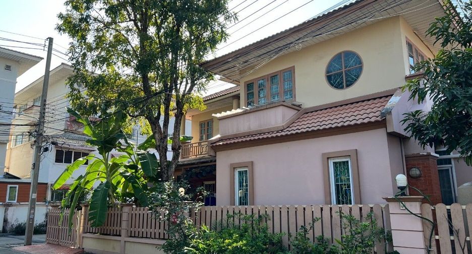 Casa en venta de 4 habitaciones en Mueang Pathum Thani, Pathum Thani
