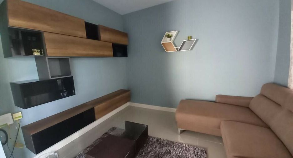 Casa adosada en venta de 3 habitaciones en Sai Noi, Nonthaburi