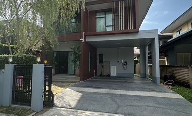 For sale 3 bedrooms house in Mueang Pathum Thani, Pathum Thani