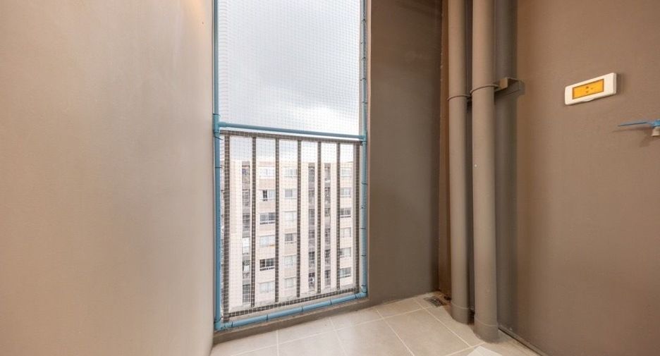 For sale studio condo in Mueang Nonthaburi, Nonthaburi