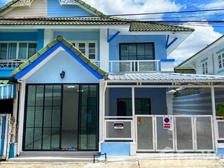 Продажа 4 спальни таунхаус в Khlong Luang, Патумтани