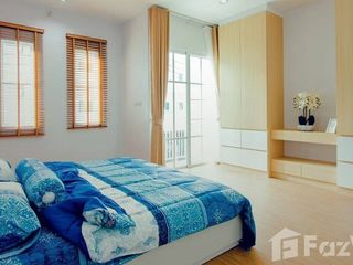 For sale 5 bedrooms townhouse in Hat Yai, Songkhla