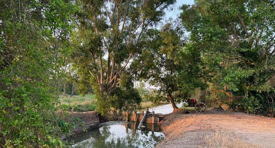 Terreno en venta en Sai Noi, Nonthaburi