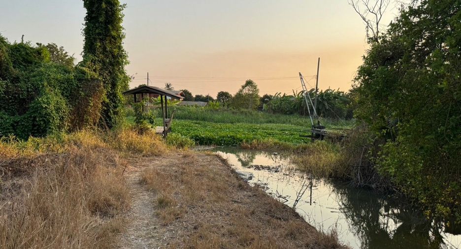 Terreno en venta en Sai Noi, Nonthaburi
