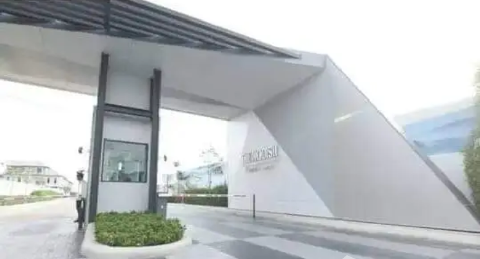 Terreno en venta en Sai Noi, Nonthaburi
