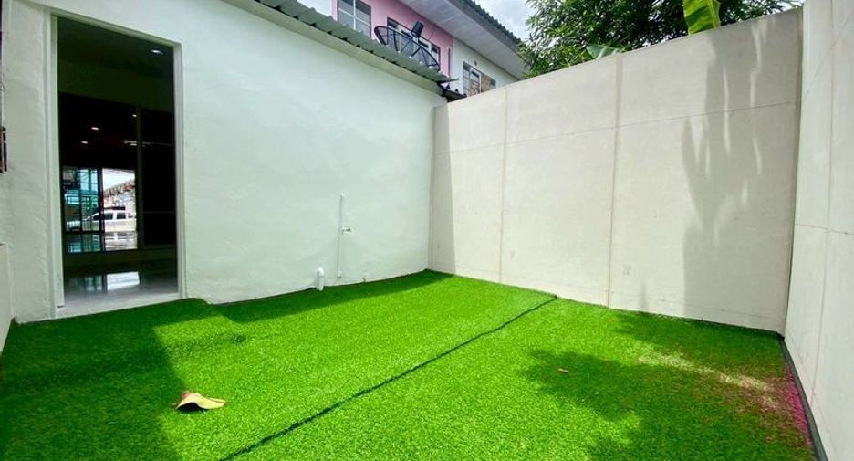 For sale 3 bedrooms townhouse in Bang Bua Thong, Nonthaburi
