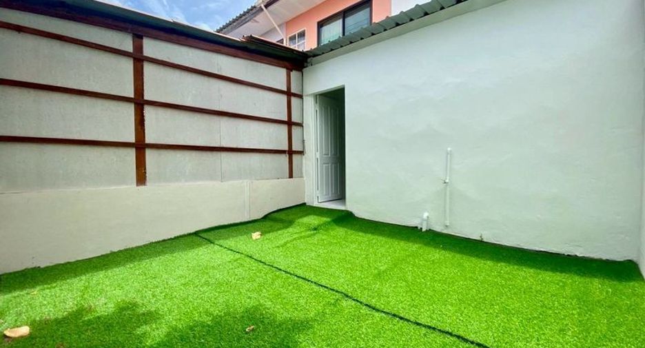 For sale 3 bedrooms townhouse in Bang Bua Thong, Nonthaburi