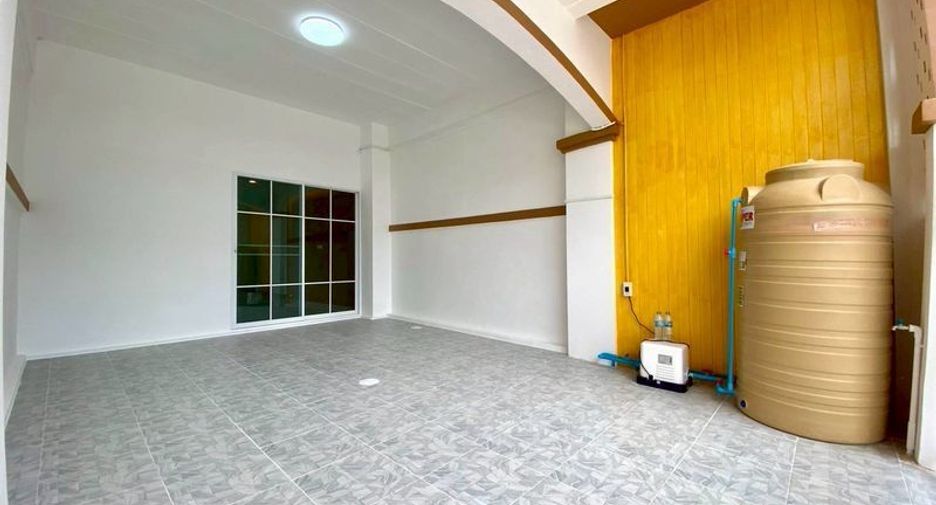 For sale 3 bedrooms townhouse in Bang Bua Thong, Nonthaburi
