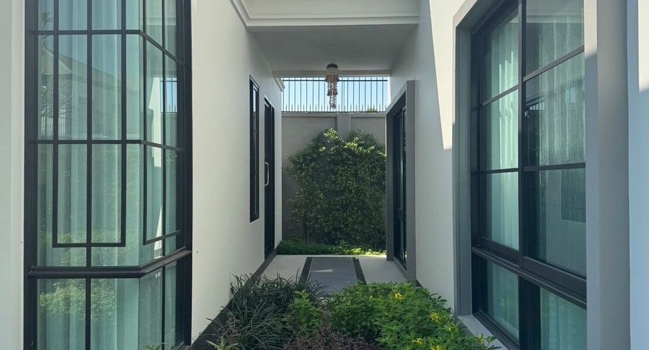 For sale 4 bedrooms house in Pak Kret, Nonthaburi