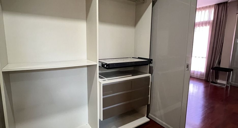 À vendre 3 chambres maison à Pak Kret, Nonthaburi