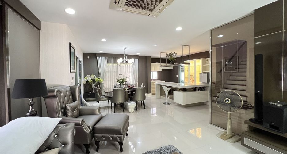 For sale 3 bedrooms house in Pak Kret, Nonthaburi