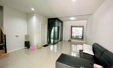 Reihenhaus zum Kauf mit 3 Zimmer in Bang Bua Thong, Nonthaburi
