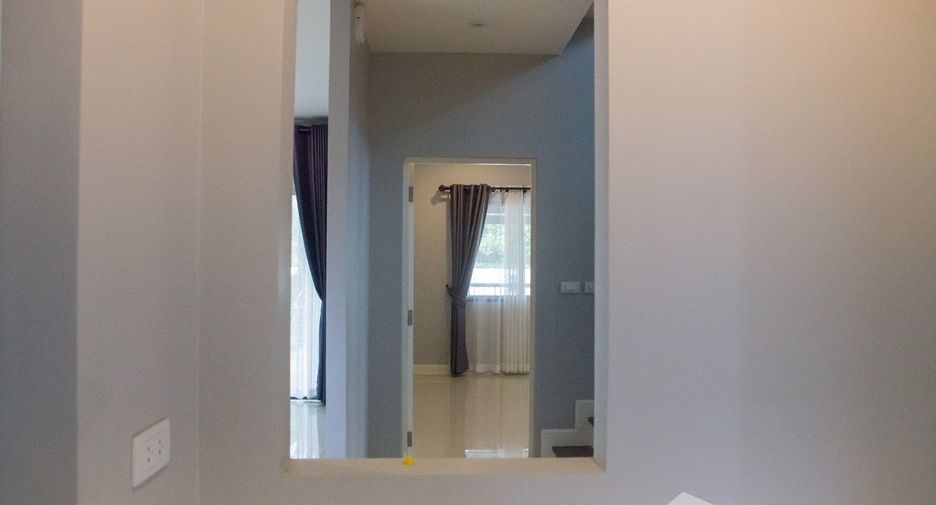 Продажа 4 спальни дом в Mueang Pathum Thani, Патумтани