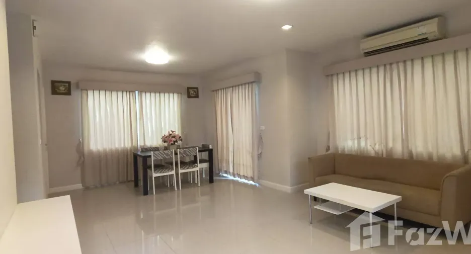 For sale 3 bedrooms house in Mueang Pathum Thani, Pathum Thani