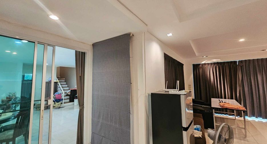 À vendre 4 chambres maison à Bang Bua Thong, Nonthaburi