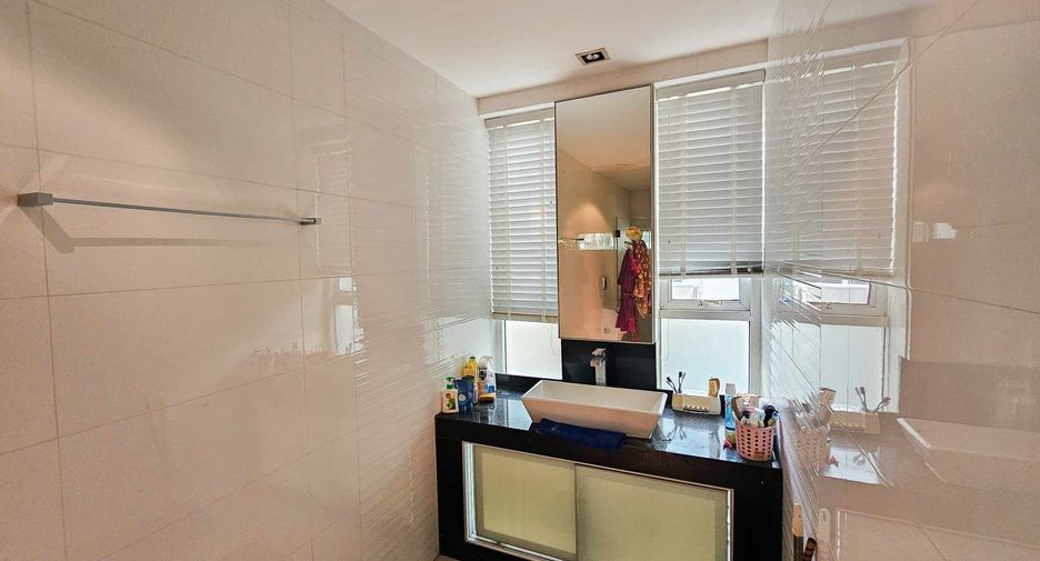 À vendre 4 chambres maison à Bang Bua Thong, Nonthaburi