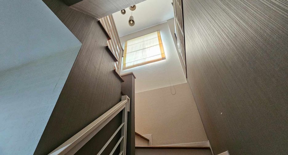 À vendre 4 chambres maison à Bang Bua Thong, Nonthaburi
