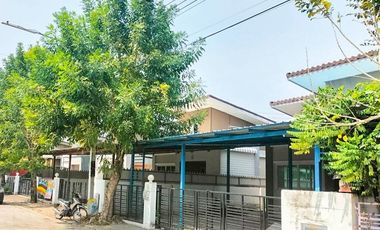 Haus zum Kauf mit 2 Zimmer in Lam Luk Ka, Pathum Thani