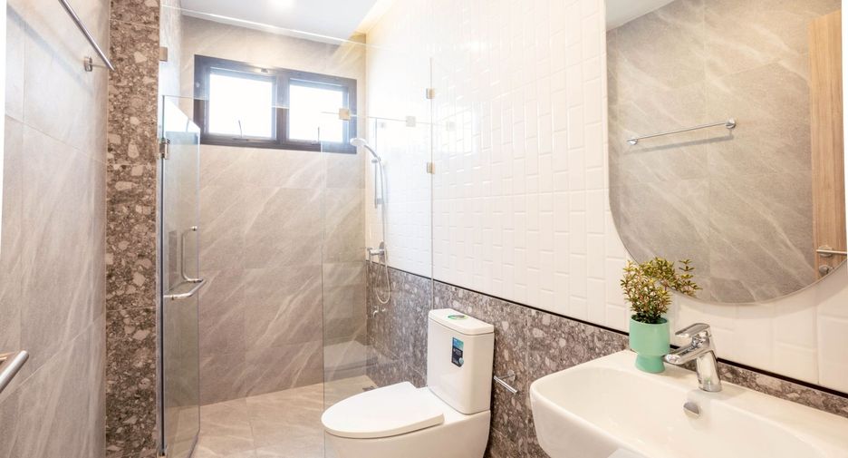 For rent 3 bedrooms house in Mueang Nonthaburi, Nonthaburi