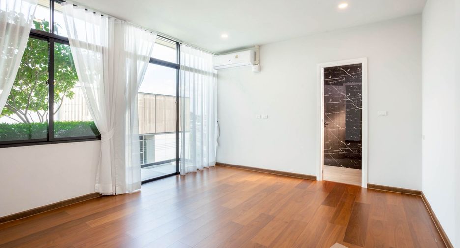 For rent 3 bedrooms house in Mueang Nonthaburi, Nonthaburi