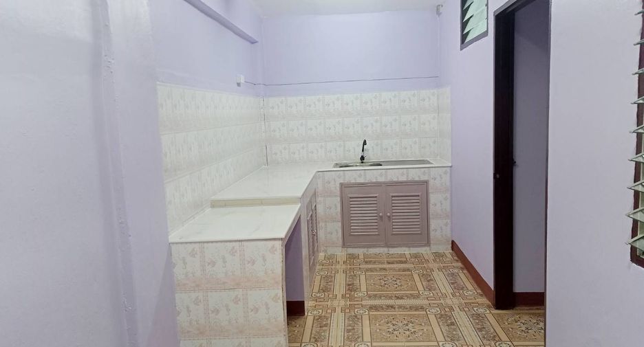 For sale 2 bedrooms townhouse in Thanyaburi, Pathum Thani