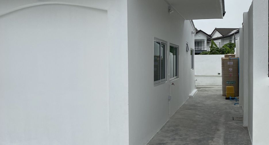 À vendre 5 chambres maison à Bang Bua Thong, Nonthaburi