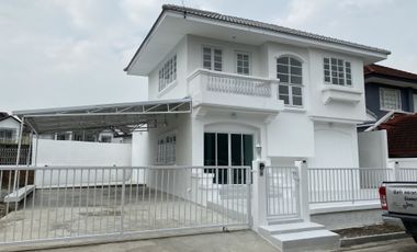 À vendre 5 chambres maison à Bang Bua Thong, Nonthaburi