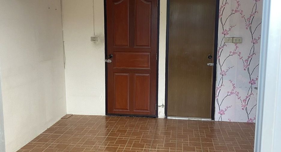 For sale 3 bedrooms townhouse in Mueang Nonthaburi, Nonthaburi