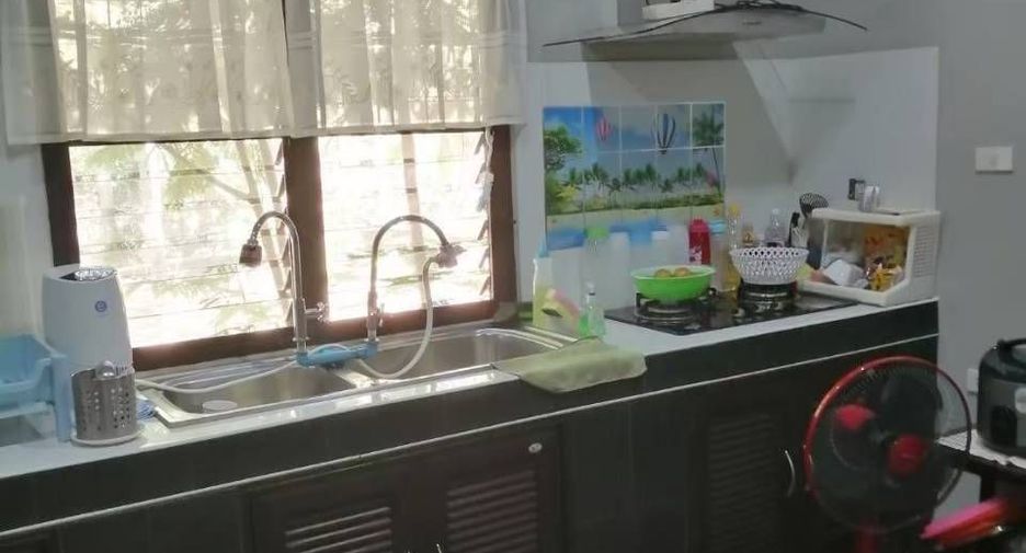 For sale 6 bedrooms house in Mueang Chiang Rai, Chiang Rai